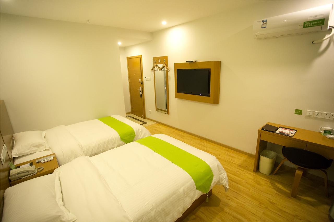 Vatica Xuzhou High Speed Railway Station Hotel Extérieur photo